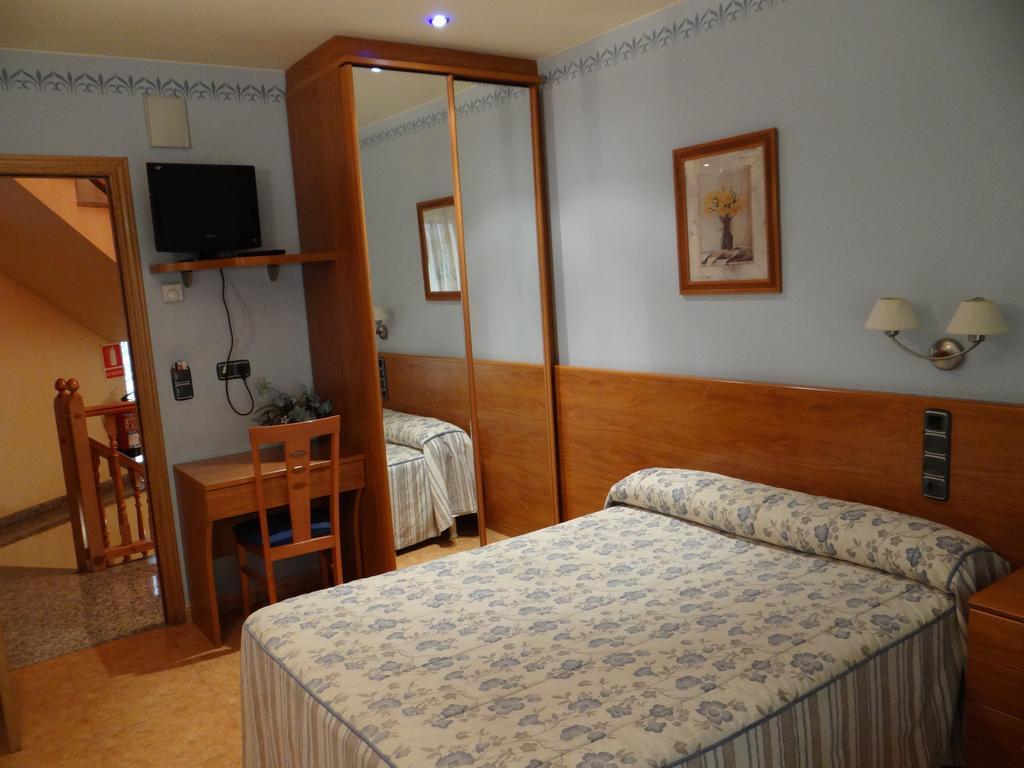 Hotel Casa Carmen Benabarre Room photo